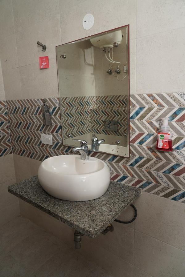 Own Stay New Delhi Eksteriør bilde